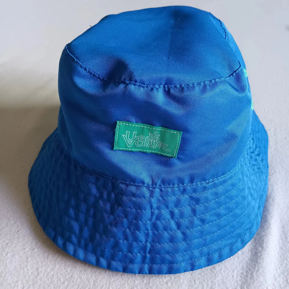 Uvskinz Sz 2T Kids Blue Bucket Hat (Little Flaw On Top.. See Photos)